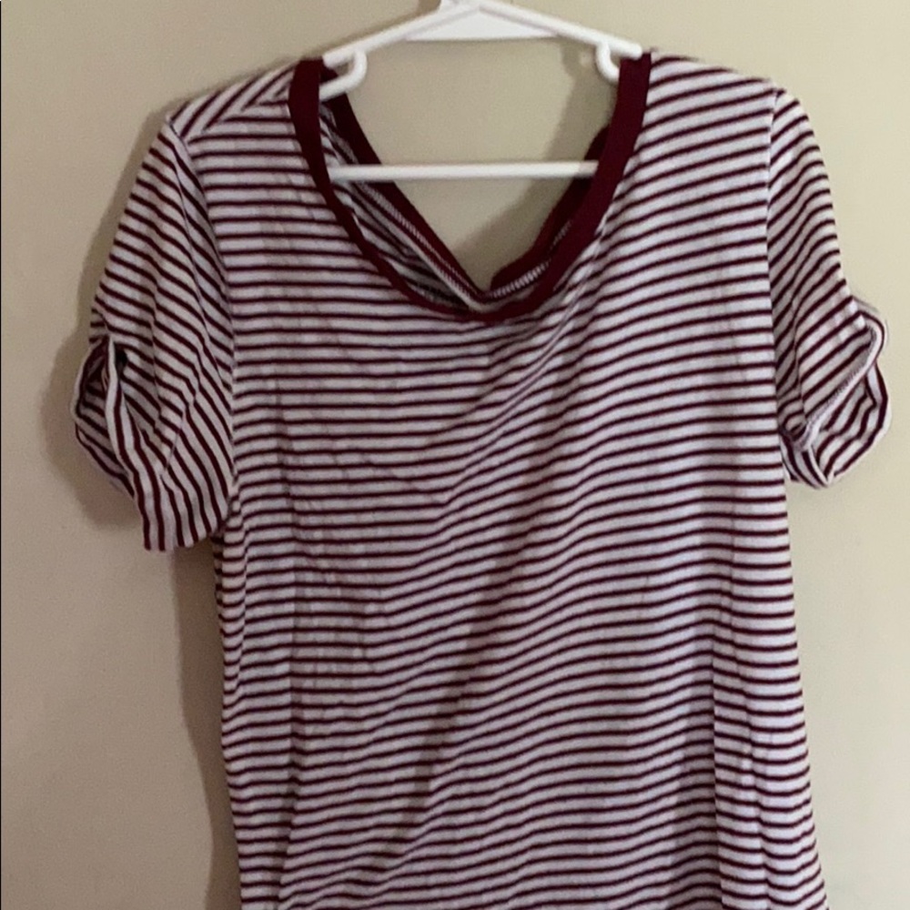 American Eagle T shirt